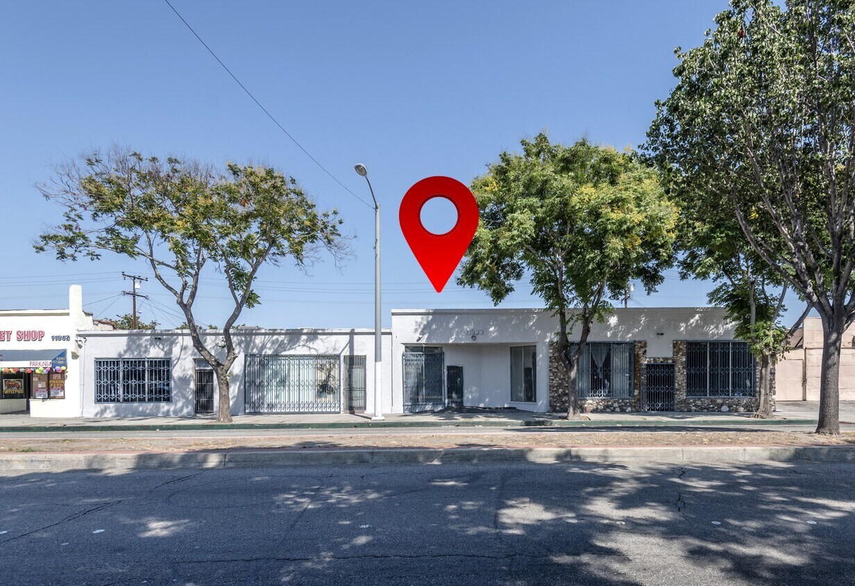 11680-11682 Atlantic Ave, Lynwood, CA à louer Photo principale- Image 1 de 16