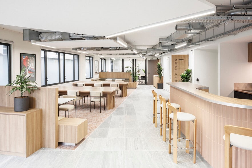 Office in Boulogne-Billancourt for lease - Building Photo - Image 2 of 15