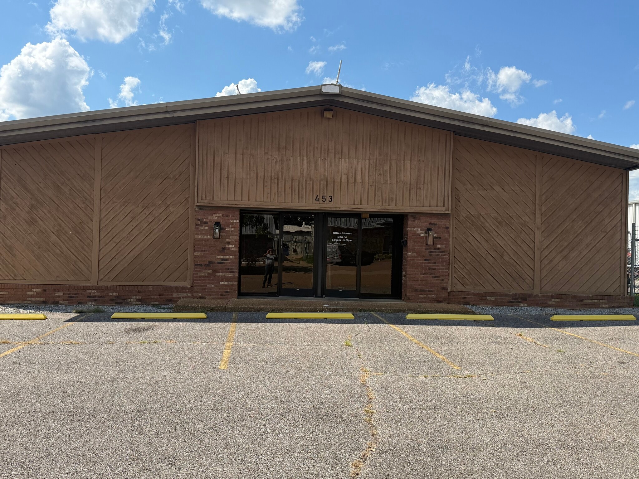 453 Distribution Pky, Collierville, TN for lease Building Photo- Image 1 of 13