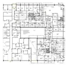 205 Froehlich Farm Blvd, Woodbury, NY à louer Plan d’étage- Image 1 de 1