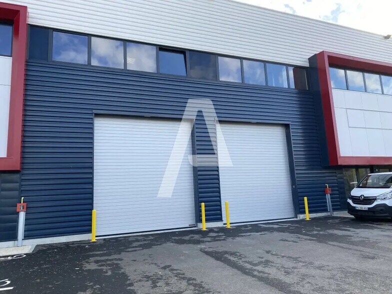 Industriel dans Chanteloup-en-Brie à louer - Photo du bâtiment - Image 3 de 5