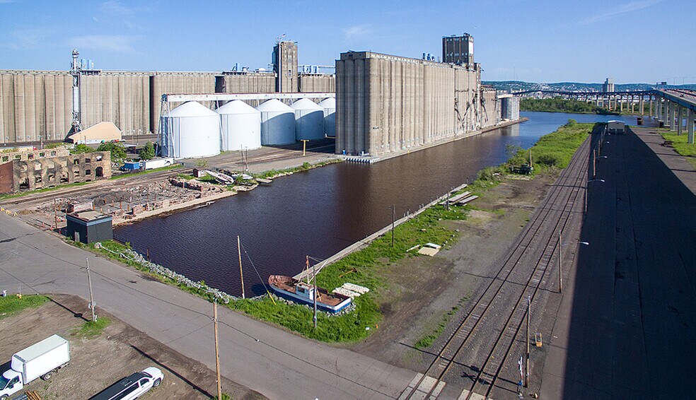 1507 N 1st St, Superior, WI à vendre - Photo du bâtiment - Image 2 de 16