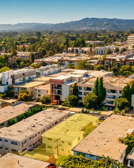11938 Dorothy St, Los Angeles, CA à vendre - Photo du bâtiment - Image 3 de 11