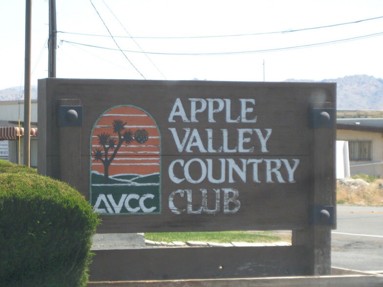 20328 Rancherias Rd, Apple Valley, CA à vendre - Photo du bâtiment - Image 3 de 4
