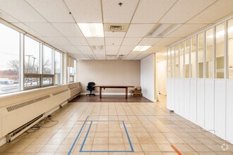 9145 Rue Boivin, Montréal, QC for sale Interior Photo- Image 2 of 3