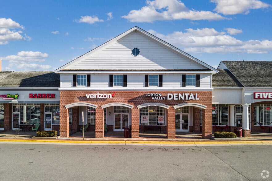 8919-8981 Ox Rd, Lorton, VA à louer - Photo du bâtiment - Image 3 de 6