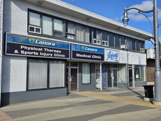 Plus de détails pour 14916 Stony Plain Rd NW, Edmonton, AB - Vente au détail à louer