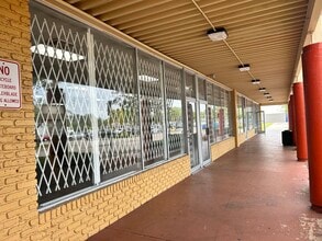 1831-1841 N. Highland, Clearwater, FL à louer Photo intérieure- Image 1 de 22