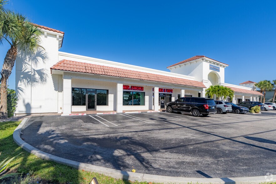 2000 N Federal Hwy, Delray Beach, FL à louer - Photo du bâtiment - Image 2 de 6