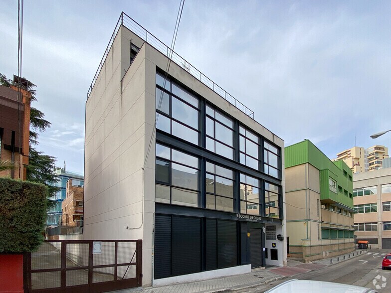 Calle Retamar, 11, Madrid, Madrid à louer - Photo du bâtiment - Image 2 de 3