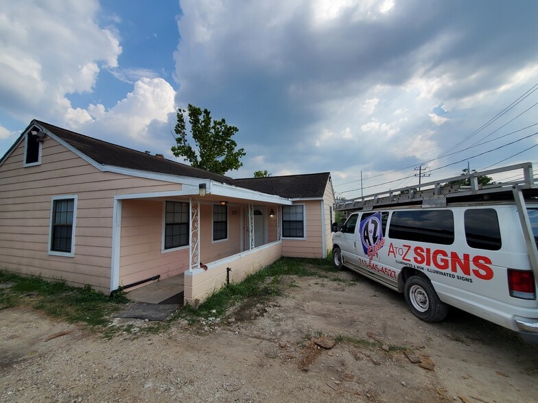 3135 Golfcrest Blvd, Houston, TX for sale - Primary Photo - Image 1 of 24
