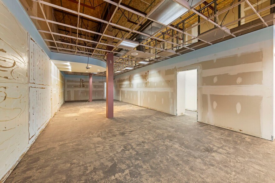 111-123 Jefferson Ave, Naperville, IL à louer - Photo du bâtiment - Image 3 de 11