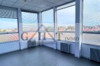 Office in Le Plessis-Belleville for lease - Interior Photo - Image 3 of 3