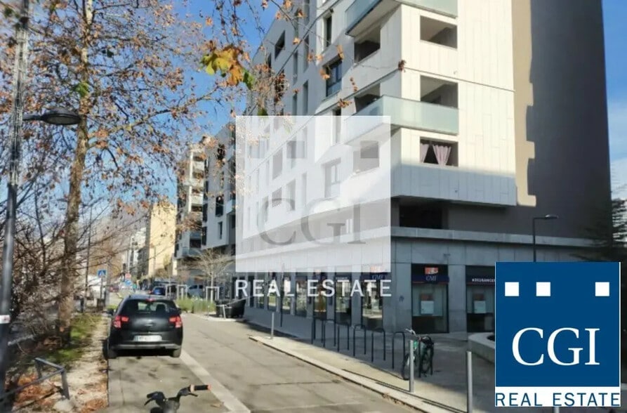 Retail in Grenoble for lease - Building Photo - Image 3 of 8