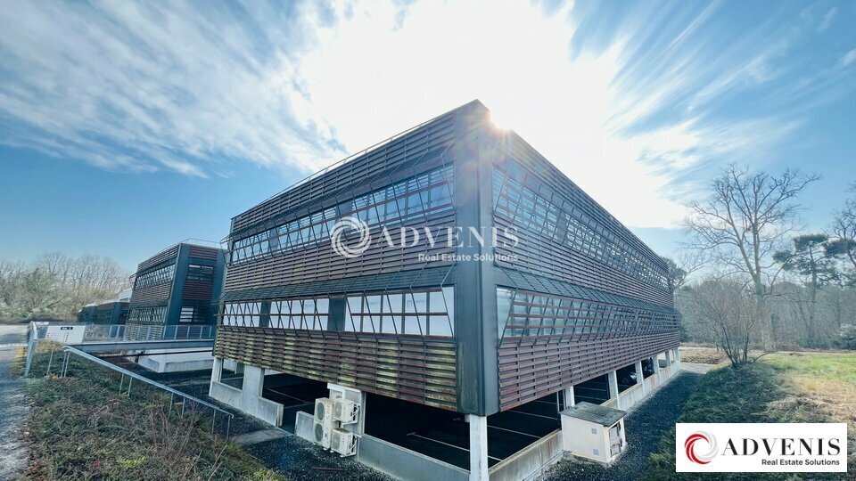 Office in Pessac for lease Building Photo- Image 1 of 12
