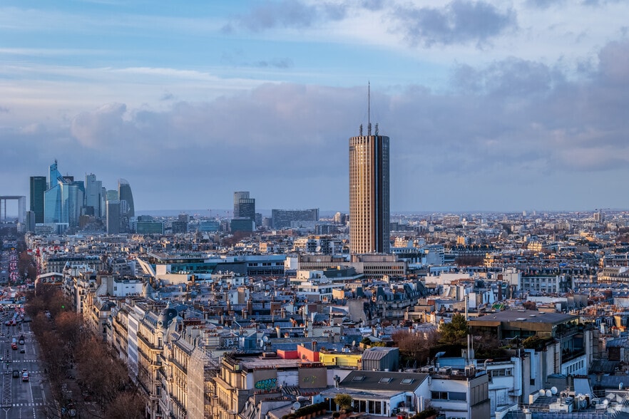 58 Boulevard Gouvion-Saint-Cyr, Paris for lease - Building Photo - Image 3 of 4