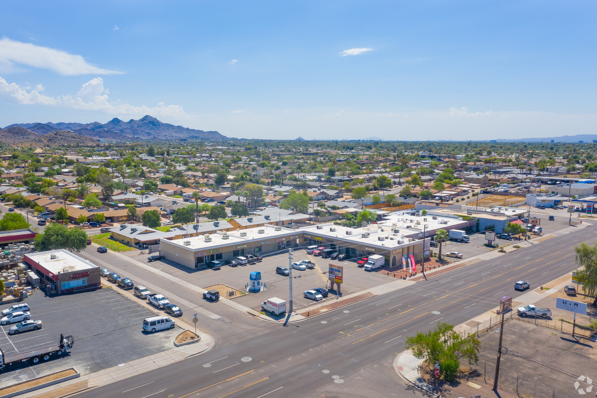 10171 N 19th Ave, Phoenix, AZ à vendre Photo principale- Image 1 de 1