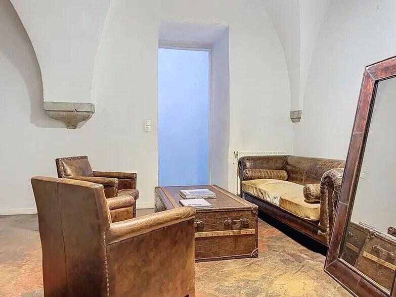 31 Rue Du Bat D'Argent, Lyon for lease - Interior Photo - Image 1 of 11