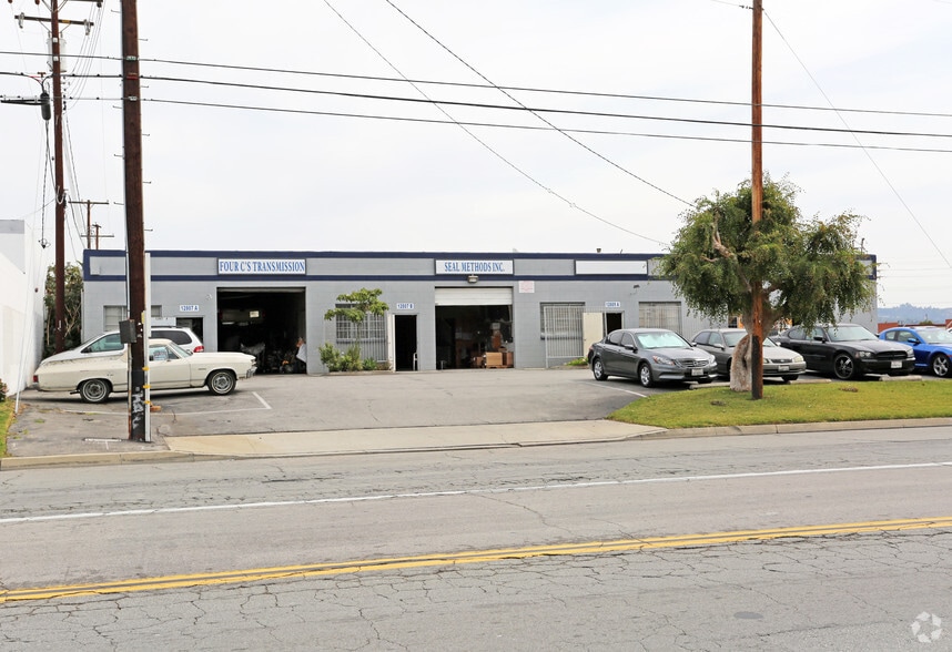 12807-12811 Los Nietos Rd, Santa Fe Springs, CA for lease - Building Photo - Image 2 of 5
