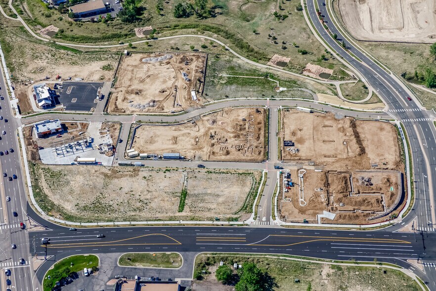 12045 S Parker Rd, Parker, CO à vendre - Photo du bâtiment - Image 3 de 20