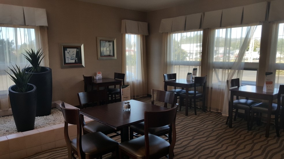 2475 US-101 Hwy, Florence, OR for sale - Interior Photo - Image 2 of 4