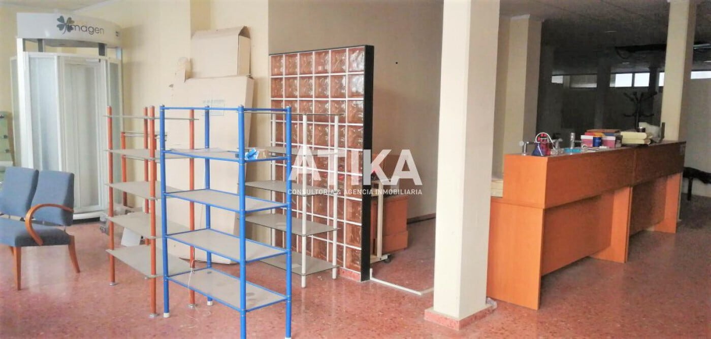 Retail in Ontinyent for sale Interior Photo- Image 1 of 8