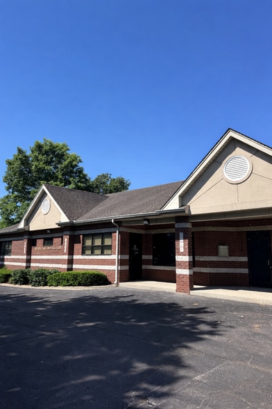 233 Jackson Meadows Dr, Hermitage, TN for sale - Building Photo - Image 1 of 3
