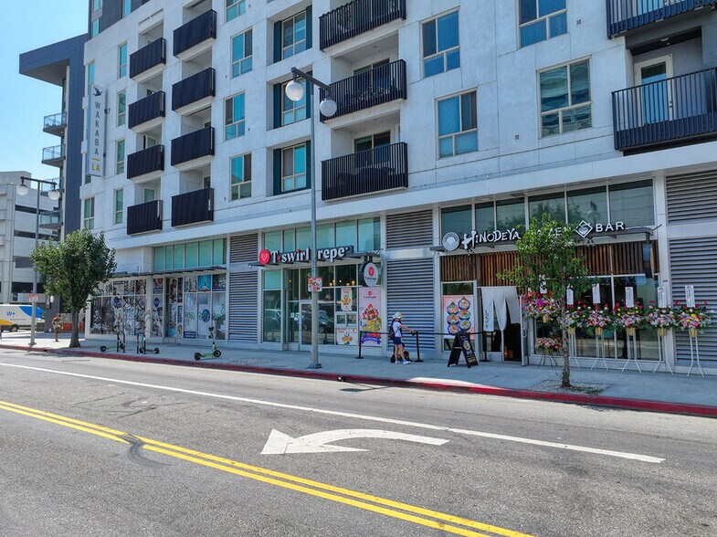 232 E 2nd St, Los Angeles, CA à louer - Photo du bâtiment - Image 3 de 25