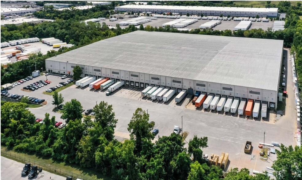 50 Teledyne Pl, La Vergne, TN à louer - Photo du bâtiment - Image 3 de 3