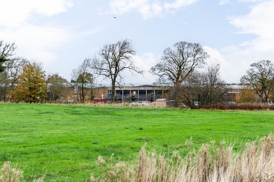 Caponacre Industrial Estate, Cumnock for lease - Building Photo - Image 2 of 9