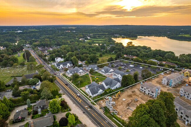 Plus de détails pour 760 Montauk Hwy, Water Mill, NY - Commerce de détail à louer