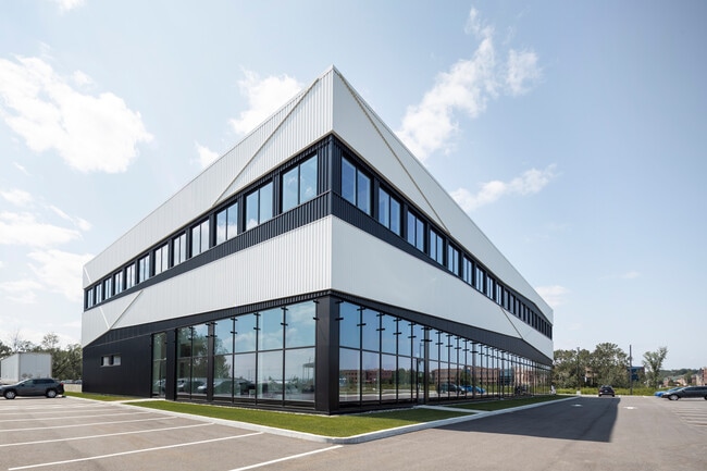 Plus de détails pour 1255 Rue du Blizzard, Québec, QC - Industriel à louer