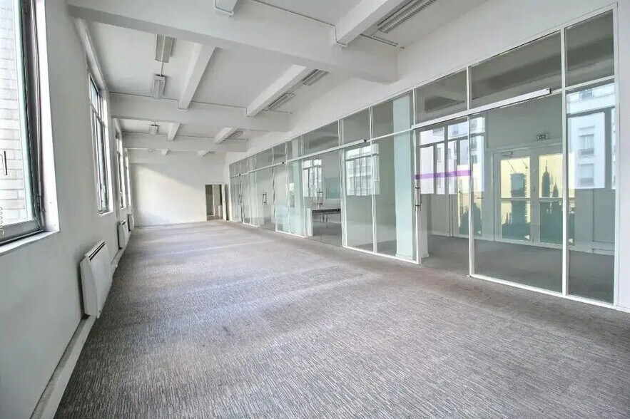 60-62 Rue De Wattignies, Paris for lease - Interior Photo - Image 1 of 7