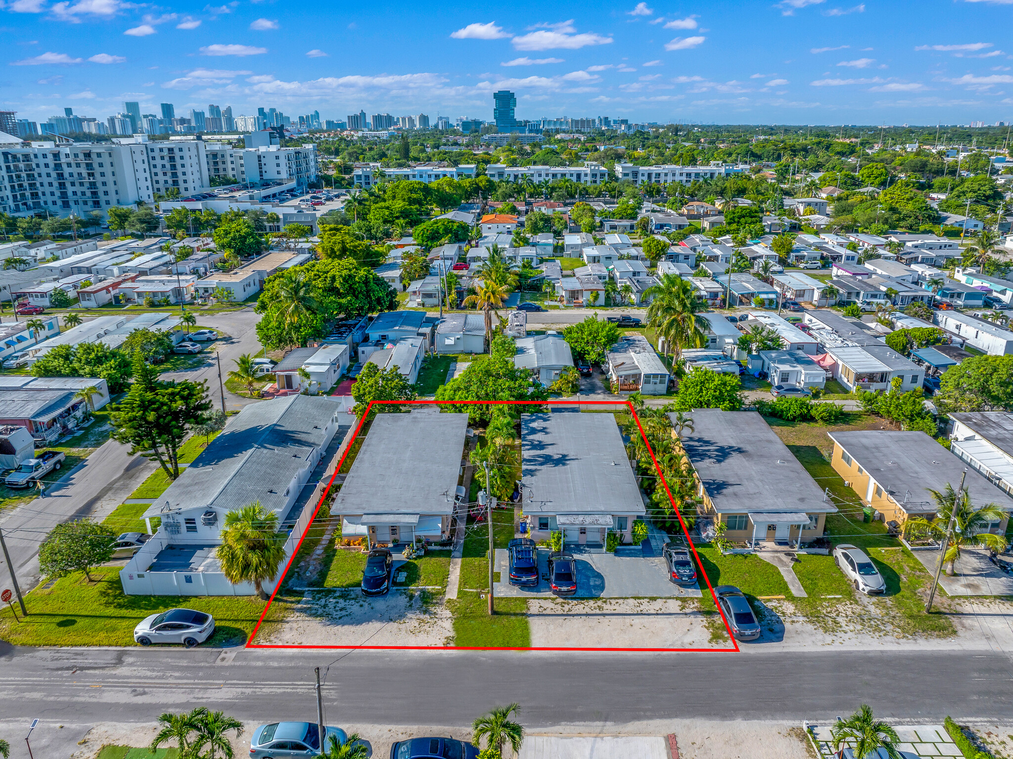 326 NE 6th St, Hallandale Beach, FL à vendre Photo du b timent- Image 1 de 19