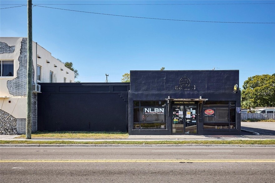 1834 14th St, Bradenton, FL for sale - Primary Photo - Image 1 of 44