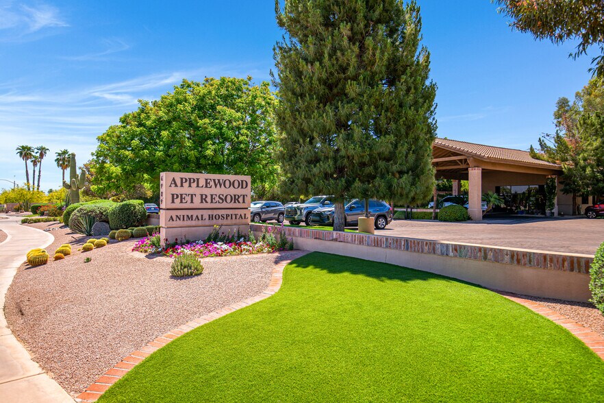 6909 E Lincoln Dr, Paradise Valley, AZ à vendre - Photo du bâtiment - Image 1 de 32