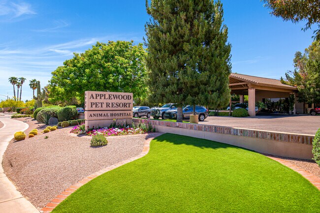 Plus de détails pour 6909 E Lincoln Dr, Paradise Valley, AZ - Commerce de détail à vendre