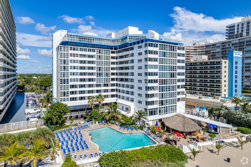 Ocean Manor Resort 6-Unit Portfolio portfolio of 6 properties for sale on LoopNet.ca - Building Photo - Image 2 of 10