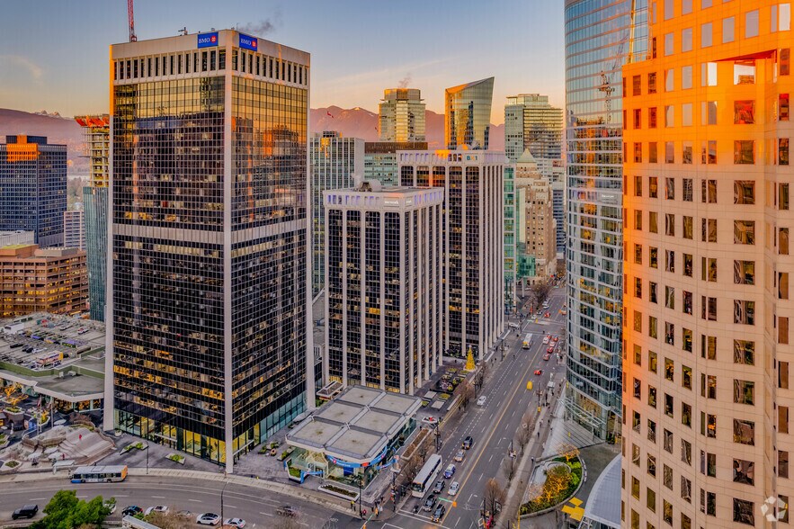 505 Burrard St, Vancouver, BC à louer - Photo du bâtiment - Image 3 de 12