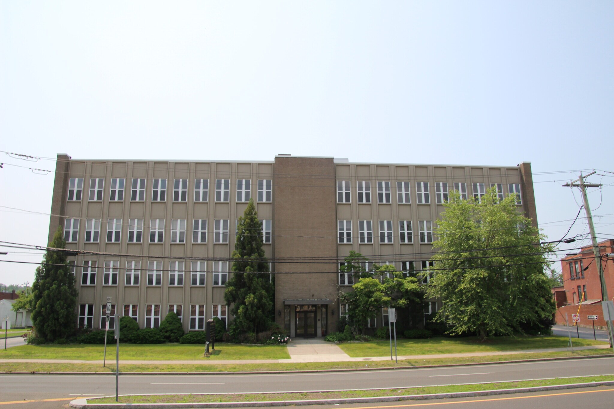 2911 Dixwell Ave, Hamden, CT à vendre Photo du bâtiment- Image 1 de 1