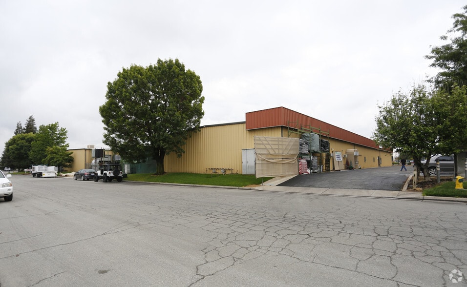 2920 Landco Rd, Bakersfield, CA for lease - Building Photo - Image 3 of 4