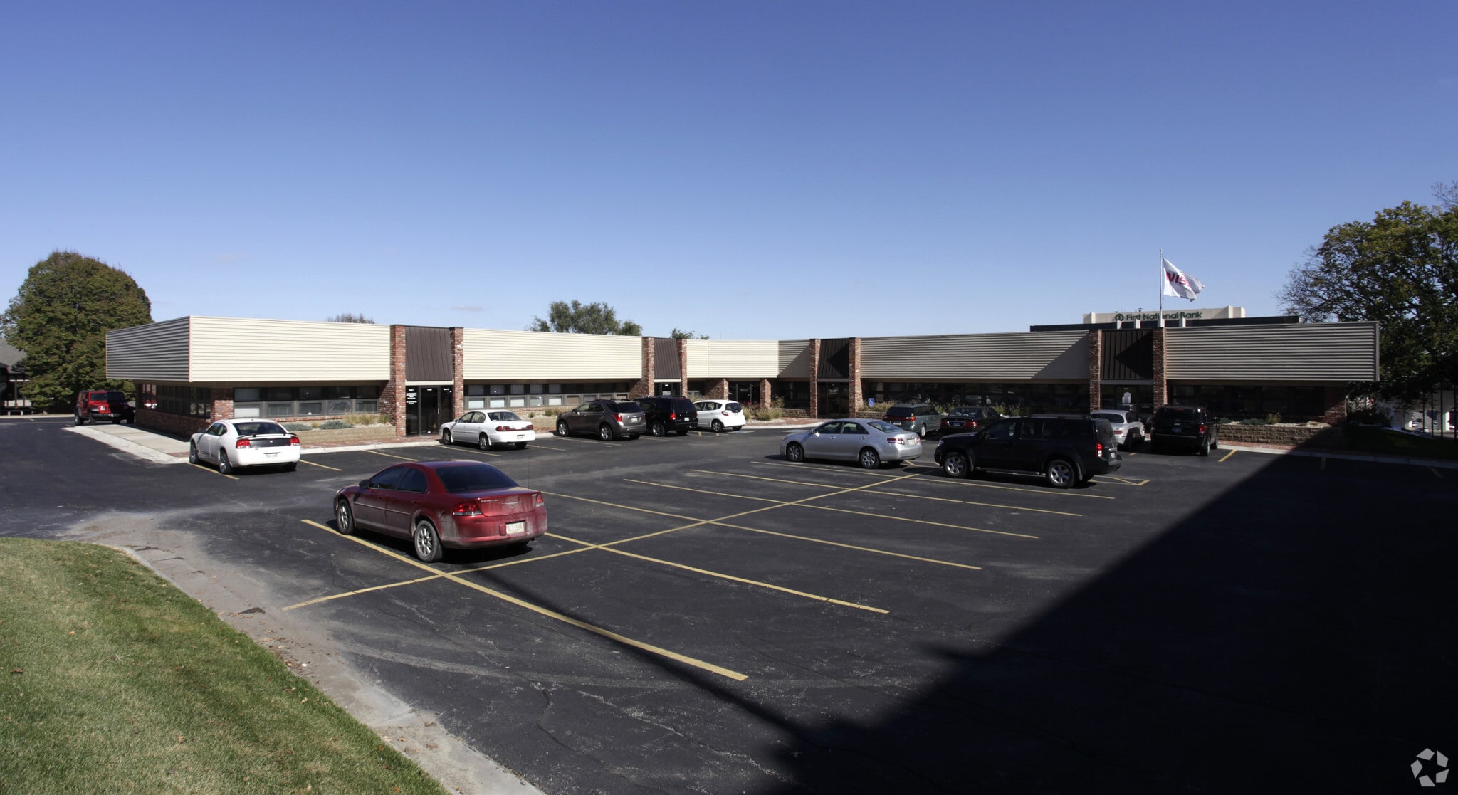 11550-11590 W Dodge Rd, Omaha, NE for lease Primary Photo- Image 1 of 24