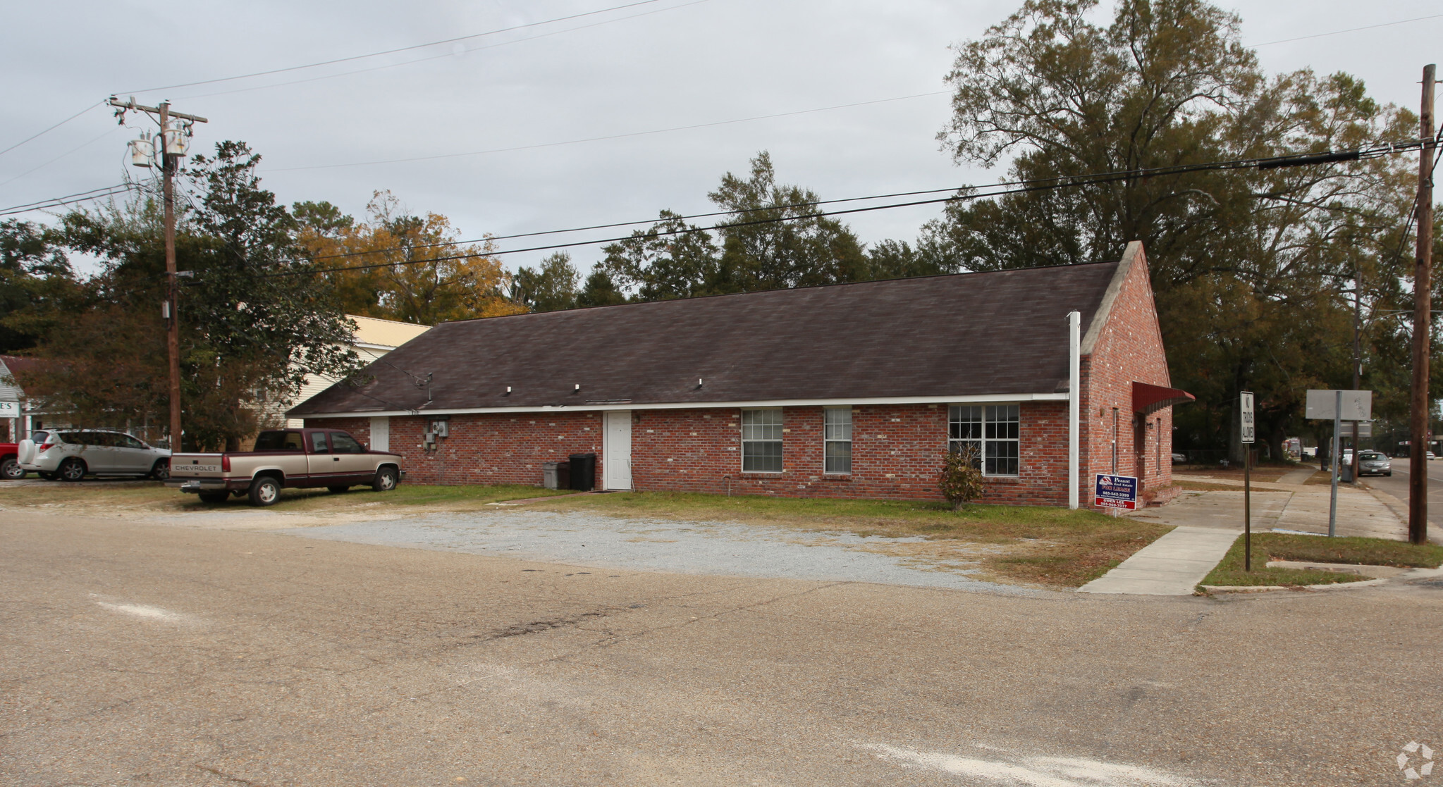 300 E Pine St, Ponchatoula, LA for sale Primary Photo- Image 1 of 3