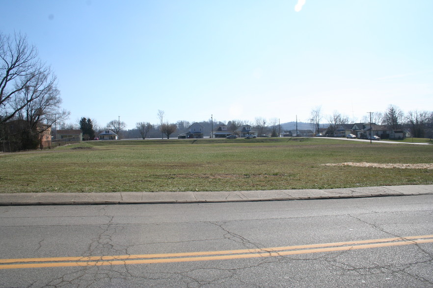 800 Camden Ave, Parkersburg, WV for sale - Primary Photo - Image 1 of 1