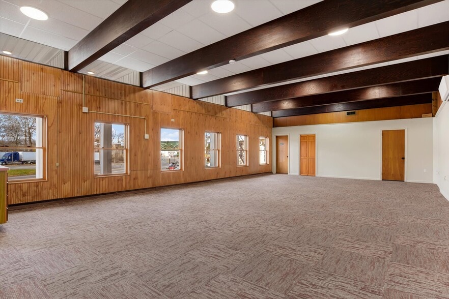 100 Old York Rd, New Cumberland, PA for lease - Building Photo - Image 3 of 15