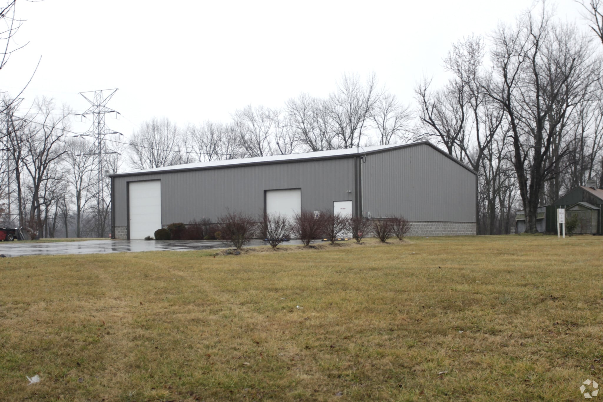 6201 Lower Hunters Ter, Louisville, KY for sale Primary Photo- Image 1 of 3