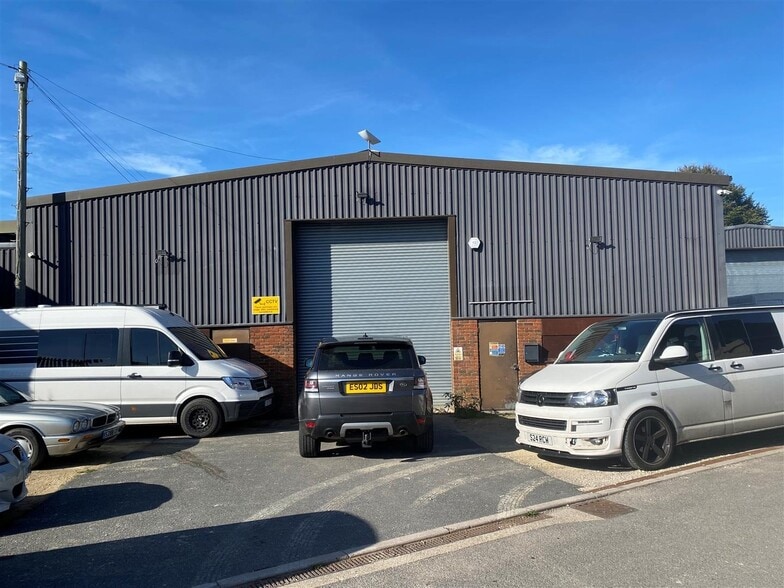 8 Seymer Close, Shillingstone à vendre - Photo du bâtiment - Image 2 de 2