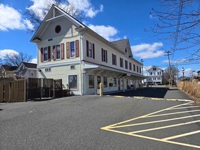 160 Main St, Flemington, NJ for lease Interior Photo- Image 2 of 5