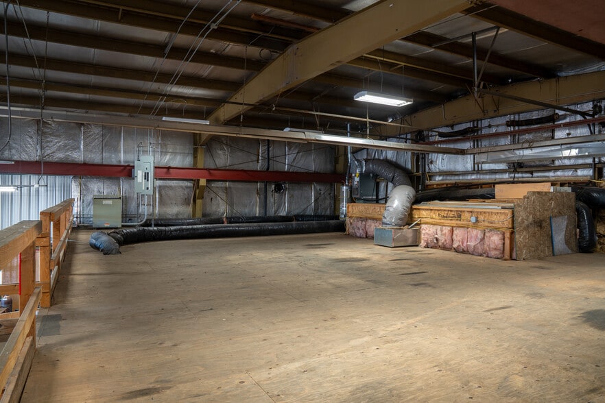 8922 NE Vancouver Way, Portland, OR for lease - Building Photo - Image 3 of 15
