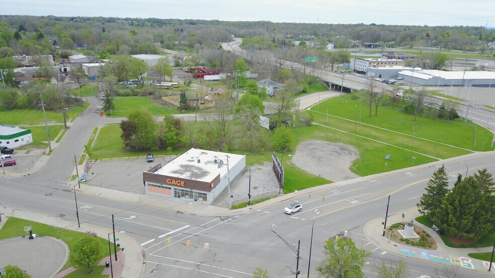 48 Main St, Battle Creek, MI à vendre - Aérien - Image 2 de 9